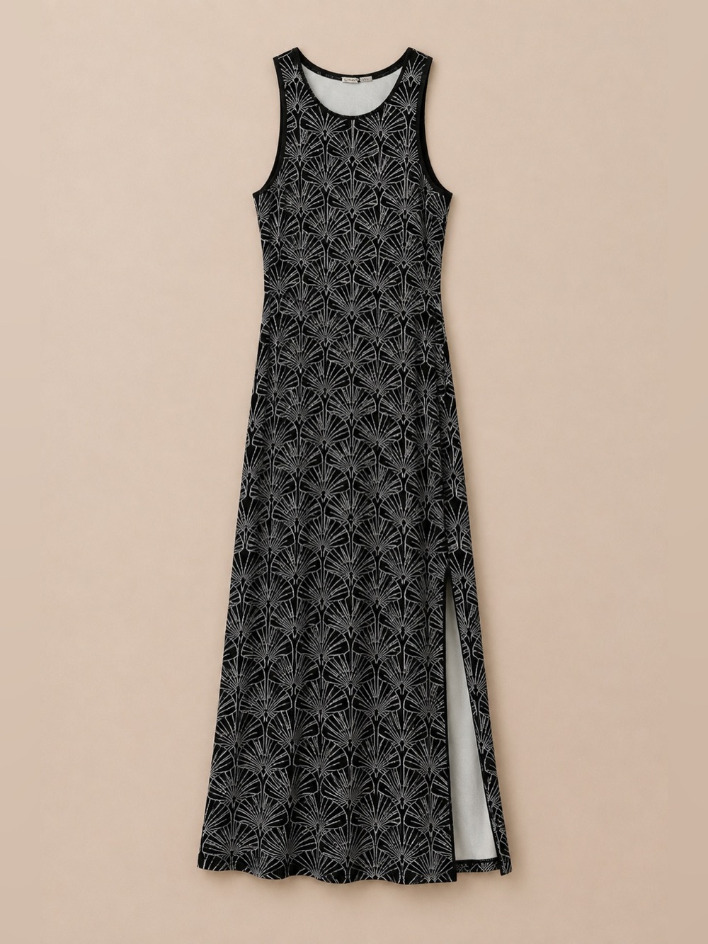 Midi Roxy dress size large black and white
